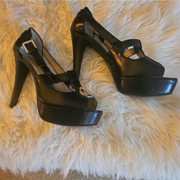 MICHAEL KORS MARY JANE PLATFORM HEELS - Picture 2 of 5